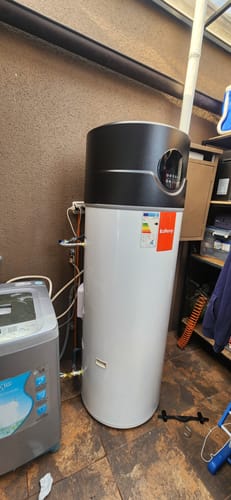 Customer photo review of Bomba de Calor Sanitaria Kaltemp Acumulador Eco 300 L