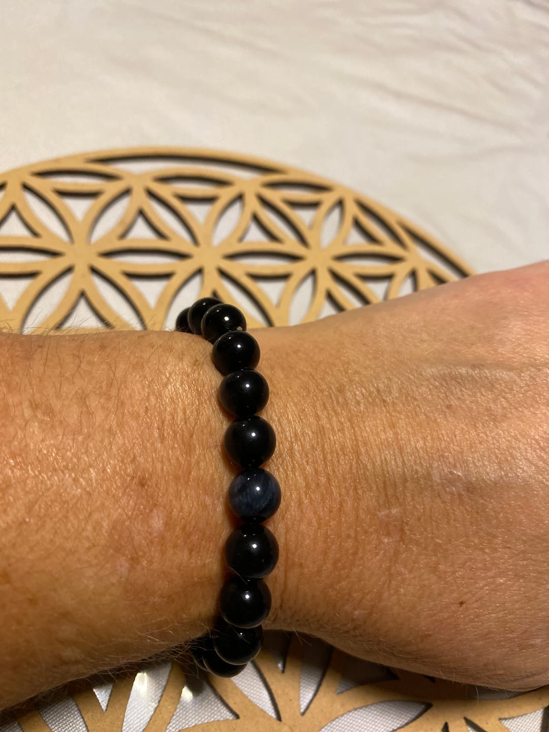 Customer photo review of Bracelet "Ange Gardien" en Oeil de Faucon