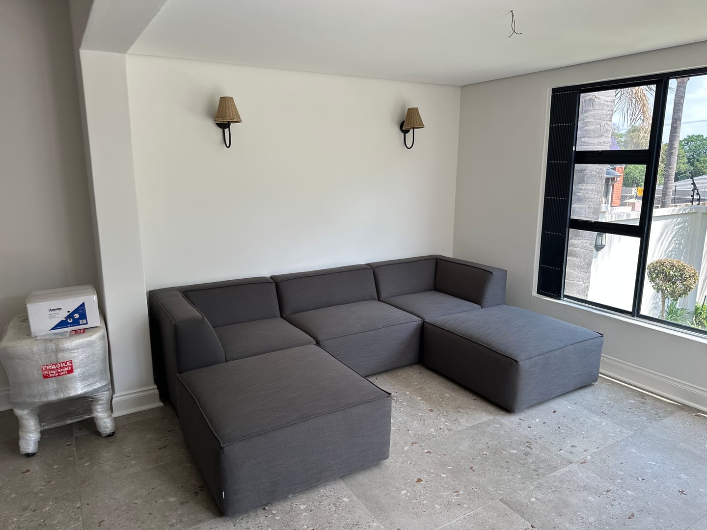 Customer photo review of Zola Corner Connect