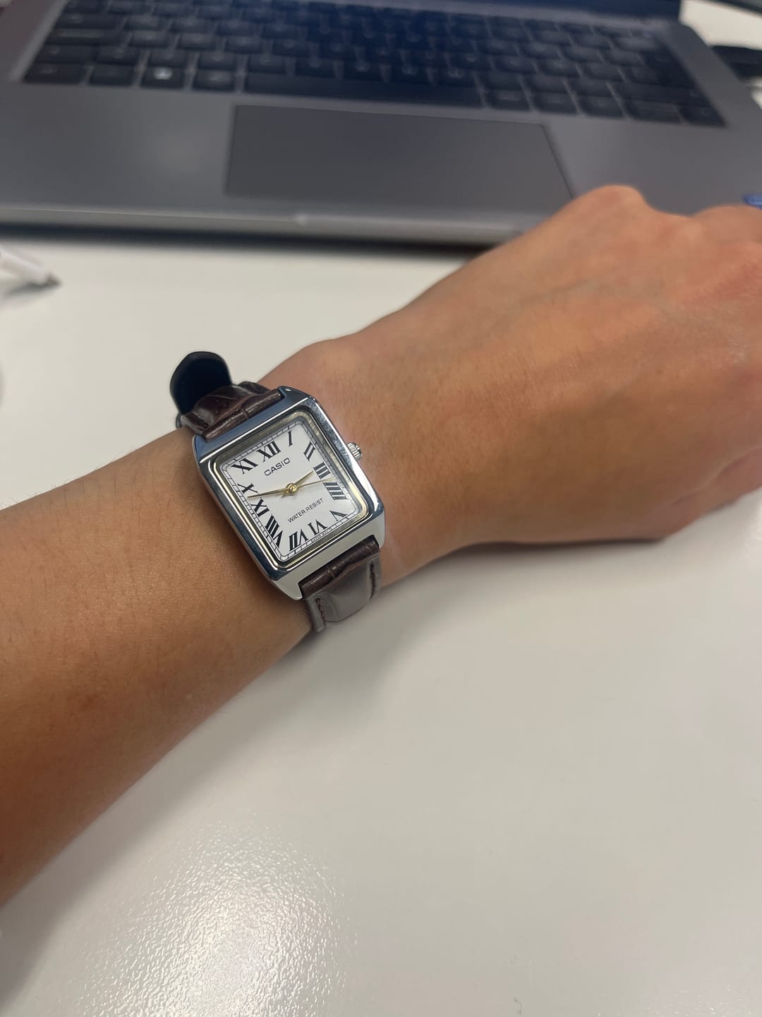 Customer photo review of Reloj Casio Tank Análogo LTP-V007L-7B2UDF Cuero Dial Blanco