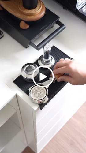 Customer video review of Italian Handle Bottomless Portafilter 51/54/58mm - MUVNA