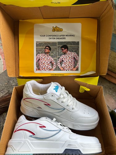 Customer photo review of VIGOR Ocean White Men's casual sneaker