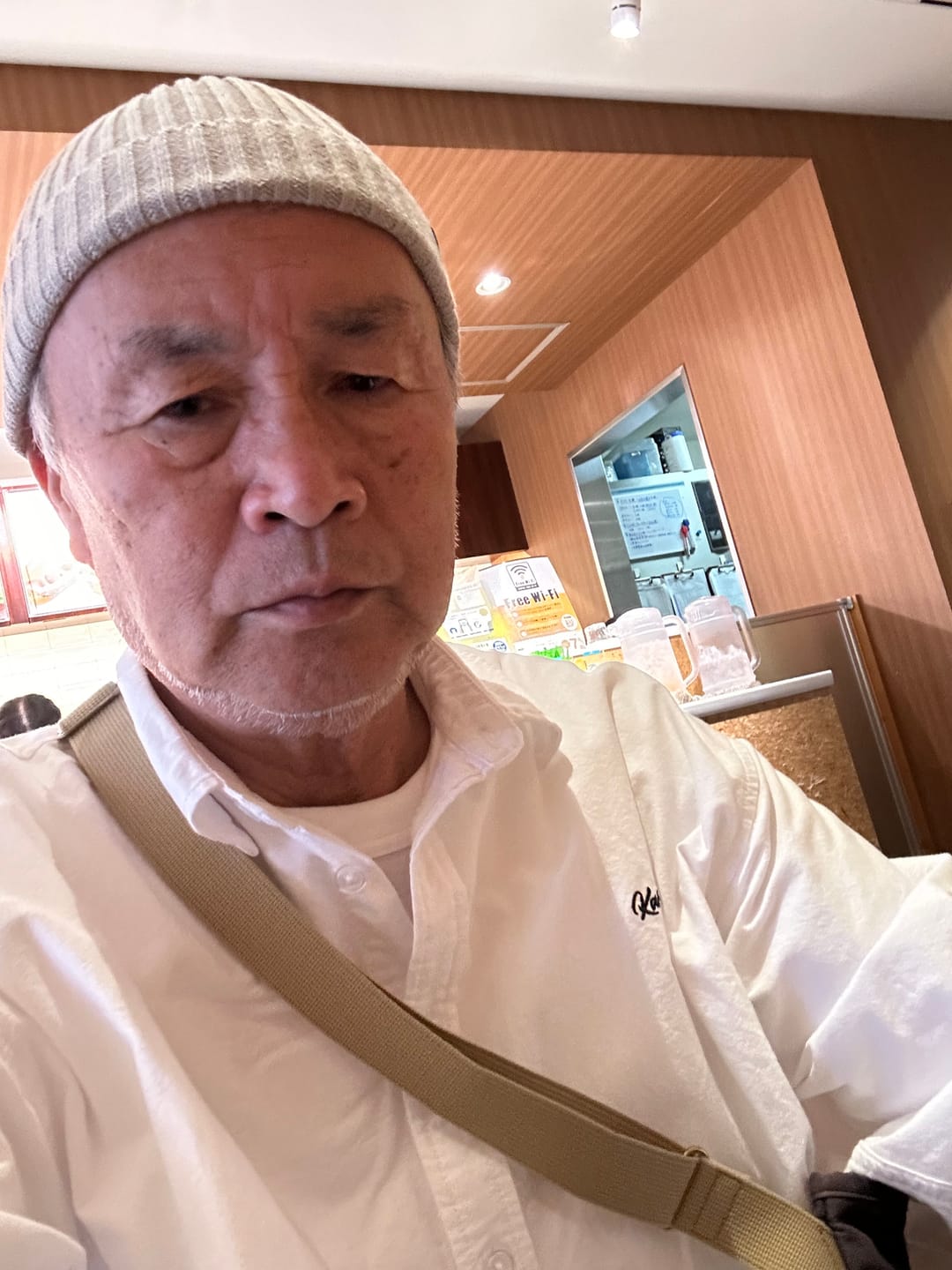 Customer photo review of Cleanfit　赤ヒモ付き　刺繍入りオックスフォード長袖シャツ