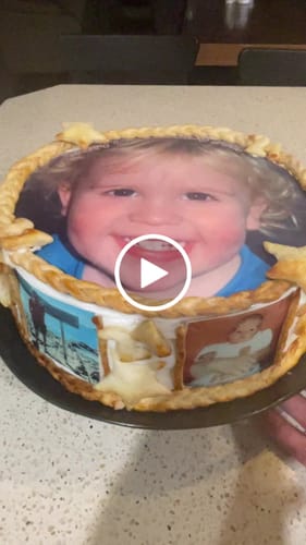 Customer video review of 25 cm Round Custom Edible Icing Image
