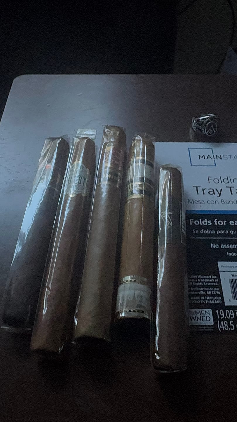 Customer photo review of Platinum Subscription Luxury Cigars Monthly