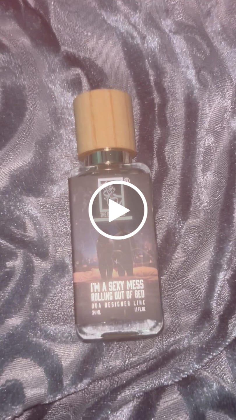 Customer video review of I'm A Sexy Mess Rolling Out Of Bed