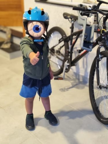 Customer photo review of Casque de Vélo Enfant "Dragon" pour Garçons et Filles, Idéal pour Trottinette, Scooter, Tricycle et Skateboard, Taille Réglable