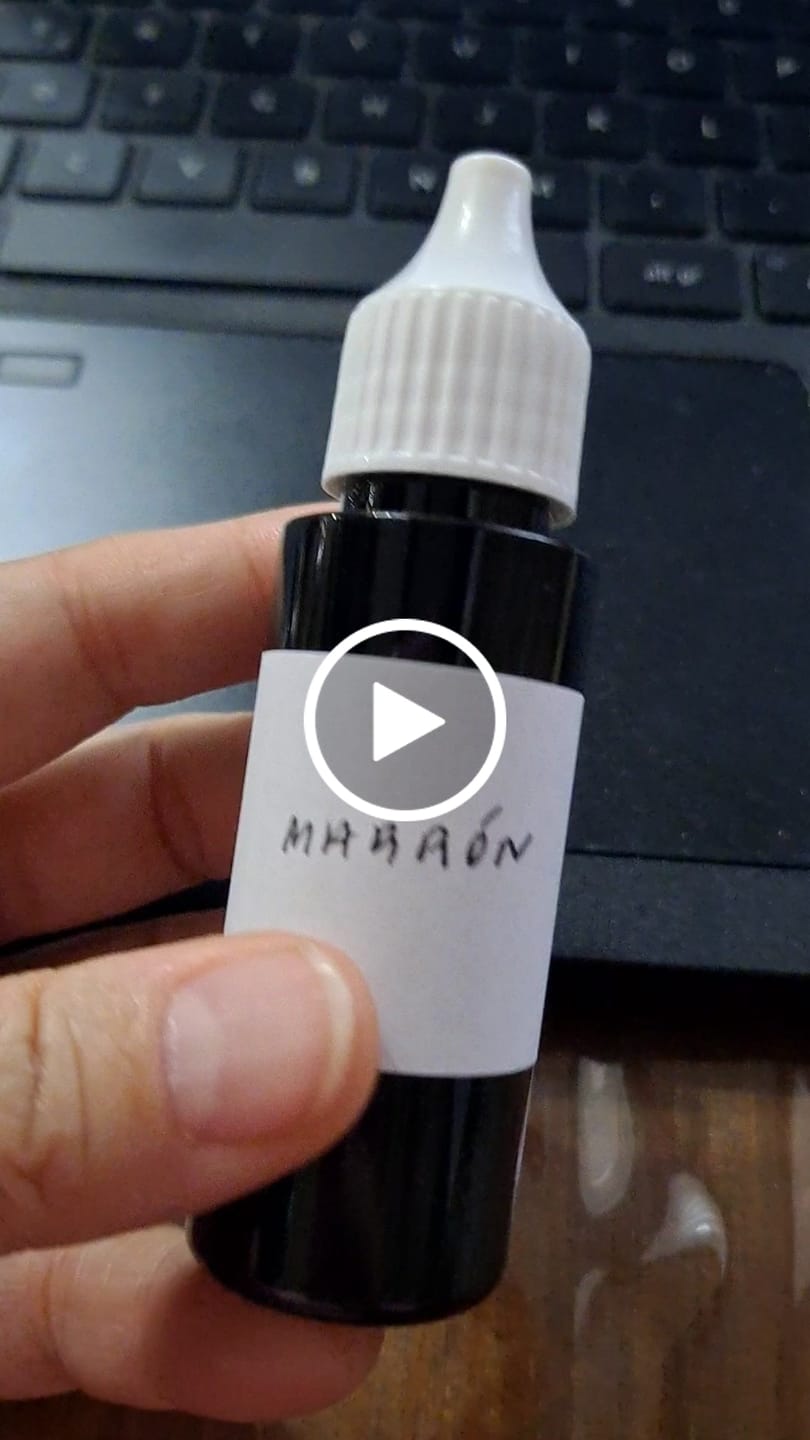 Customer video review of Colorante líquido para velas MARRÓN
