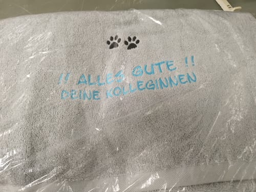 Customer photo review of Personalisiertes Handtuch mit Namen für Erwachsene bestickt