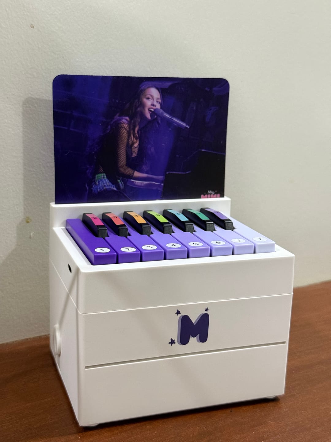 Customer photo review of Olivia Rodrigo Piano Calendar 2025