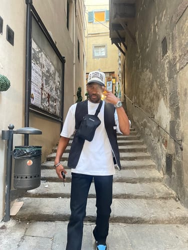 Customer photo review of SOUTH CAROLINA SNAPBACK - OFF WHITE EDITION