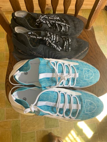 Customer photo review of Men's Blue Psalm 23s