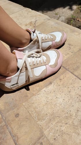 Customer photo review of Zapatilla A3 Retro - Rosa