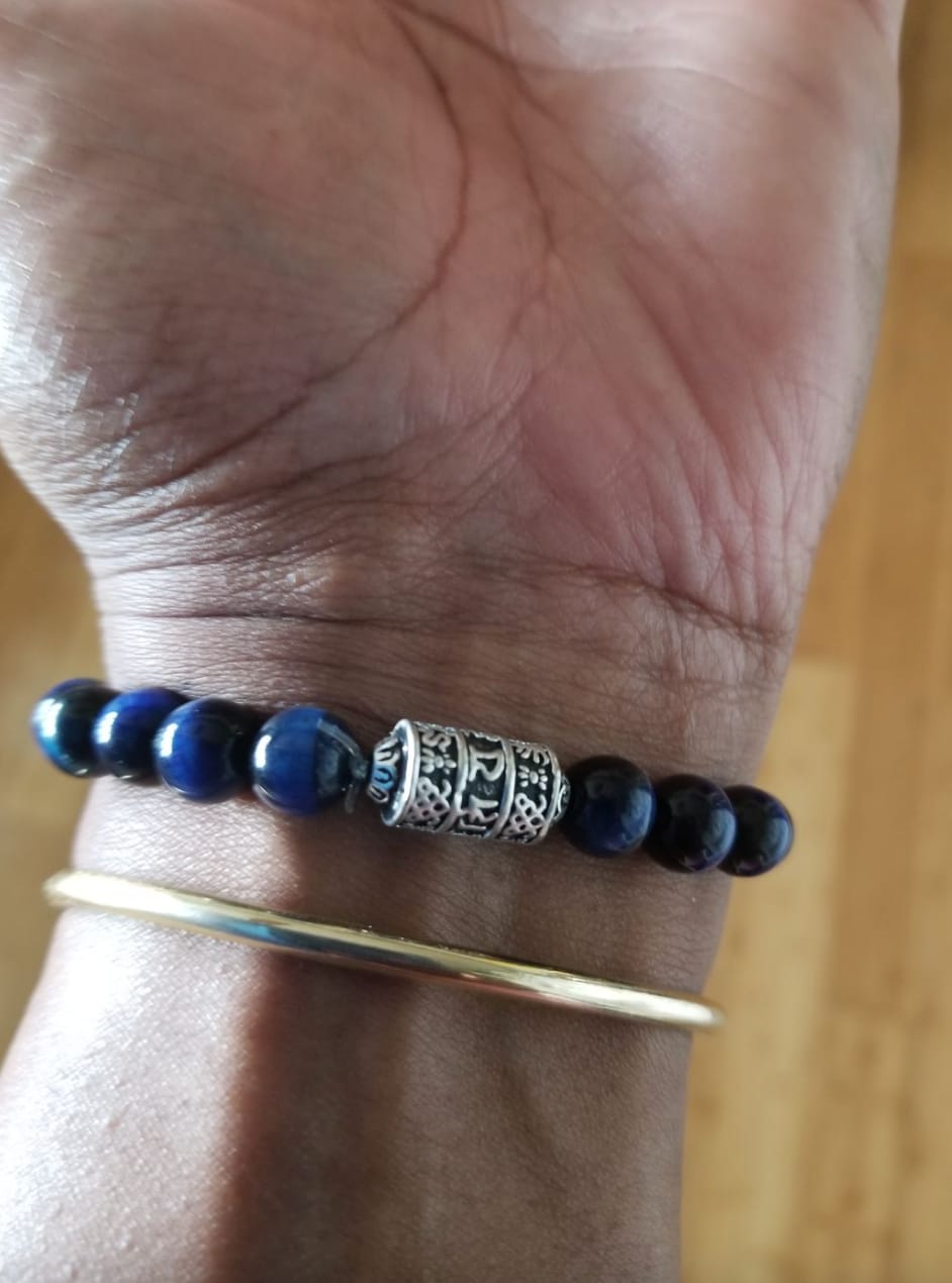 Customer photo review of Blue Eagle Tigereye - Armband