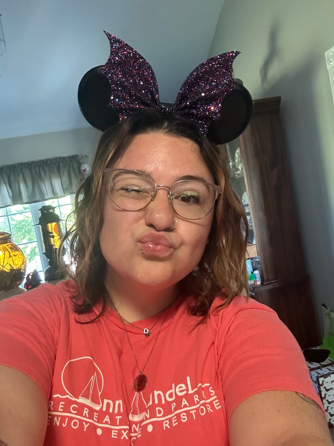 Customer photo review of Bat Glitter Bow Mickey Ears