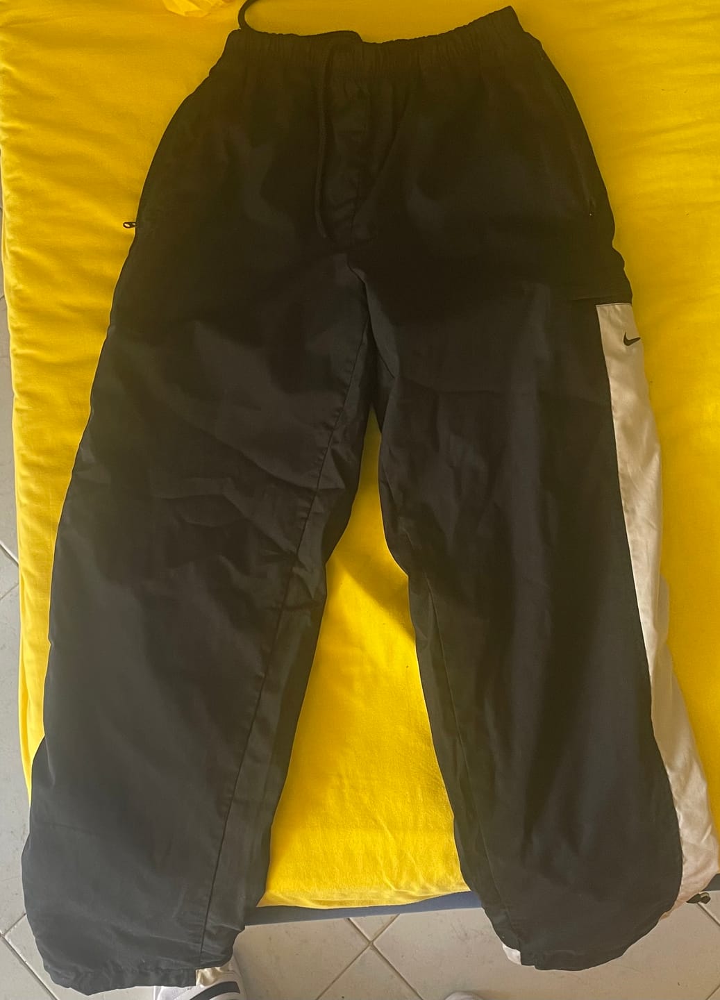 Customer photo review of Nike Vintage Track Pants RARE 2000s (S)