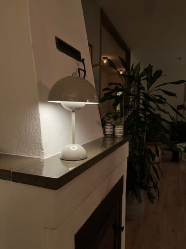 Customer photo review of Bordslampa - Svamplampa Flowerbud - Batteridriven 5000 mAH