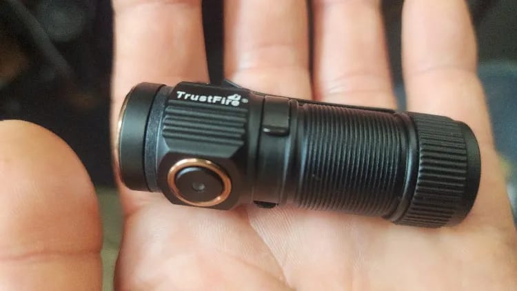 Customer photo review of Mini lampe de poche rechargeable