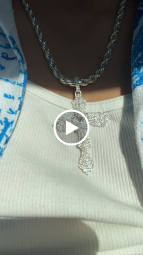 Customer video review of Moissanite Ornamental Cross 14K White Gold