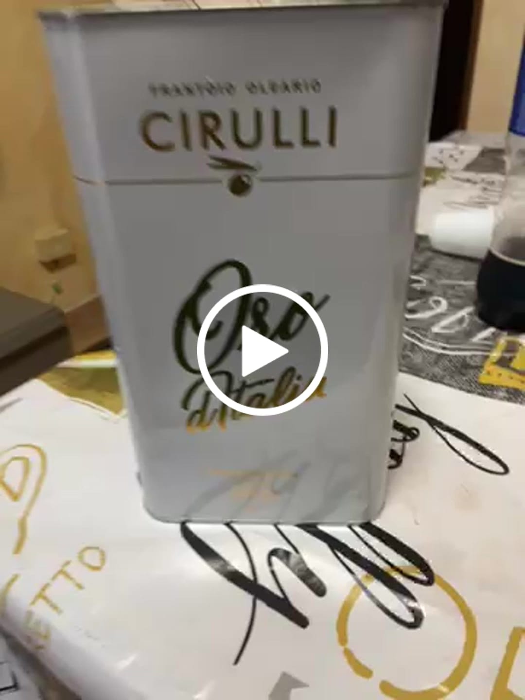 Customer video review of 1 lattina di olio extravergine di oliva • 3 Litri