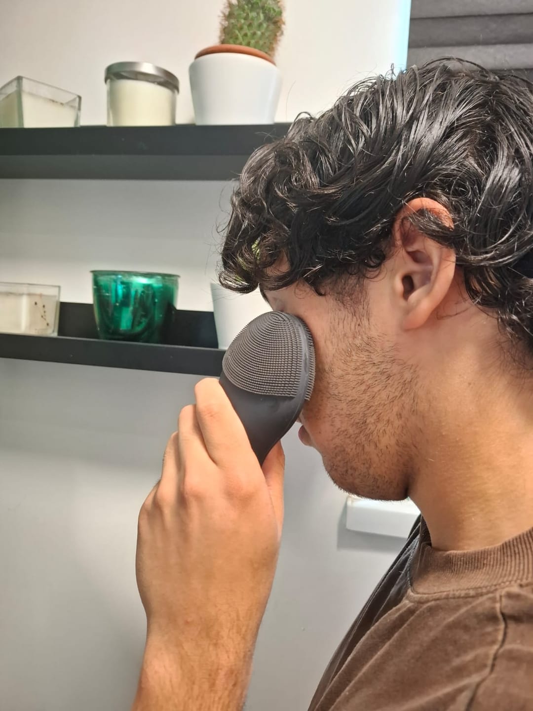 Customer photo review of Men's Ultrasonic Facial Cleansing Brush