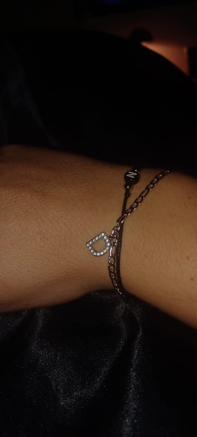 Customer photo review of Letter Armband | 18K vergoldet