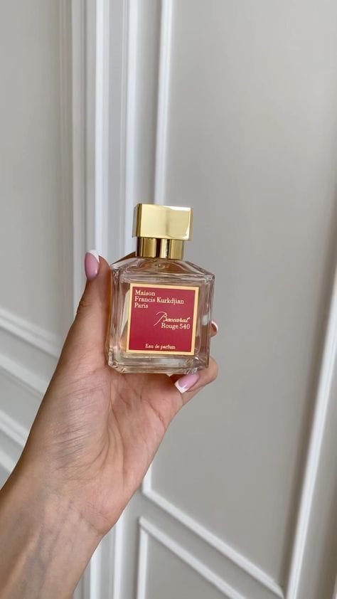 Customer photo review of Baccarat Rouge 540 Eau De Parfum for Men and Women