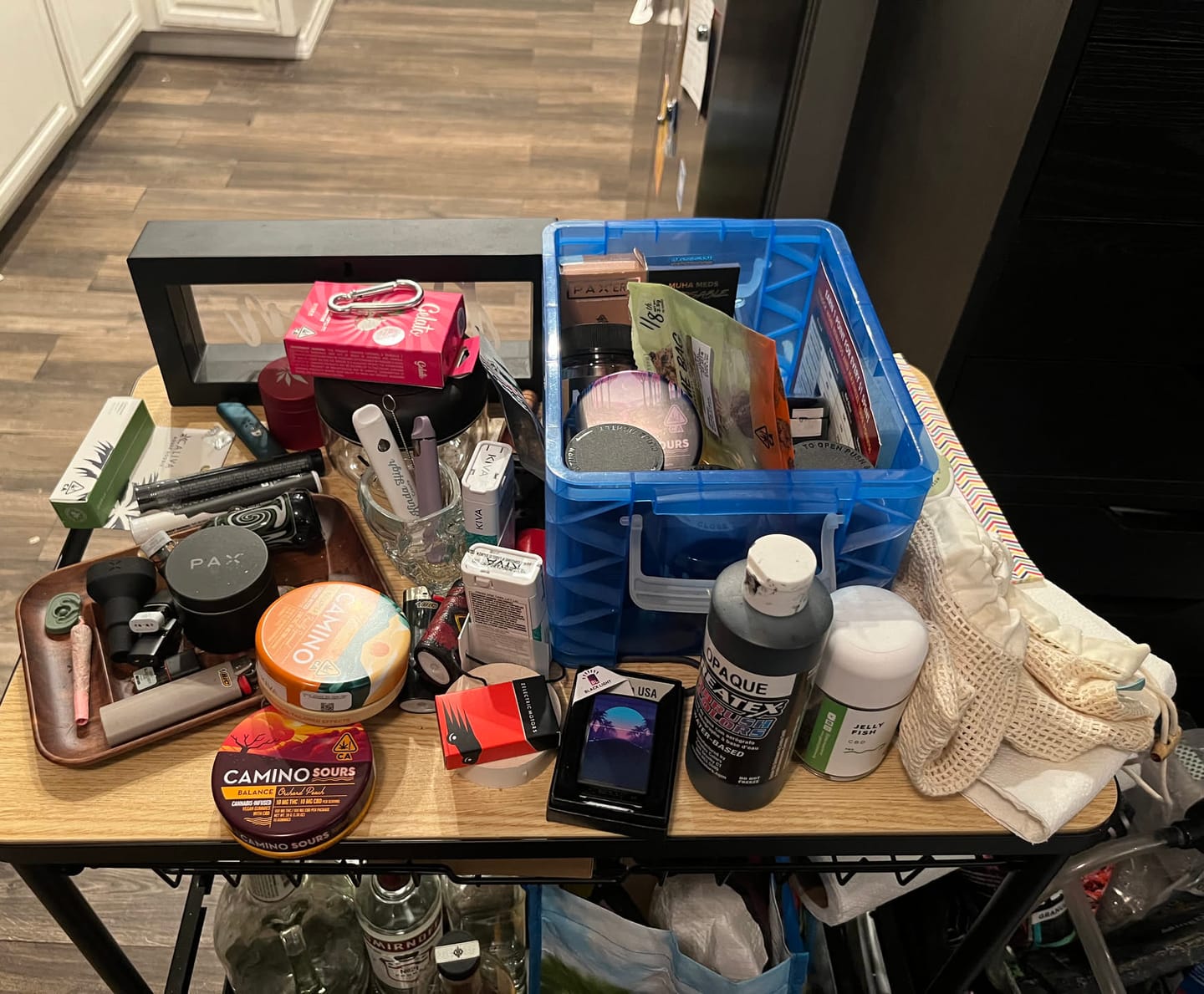 Customer photo review of DISCOVERY Storage stash Box Natural
