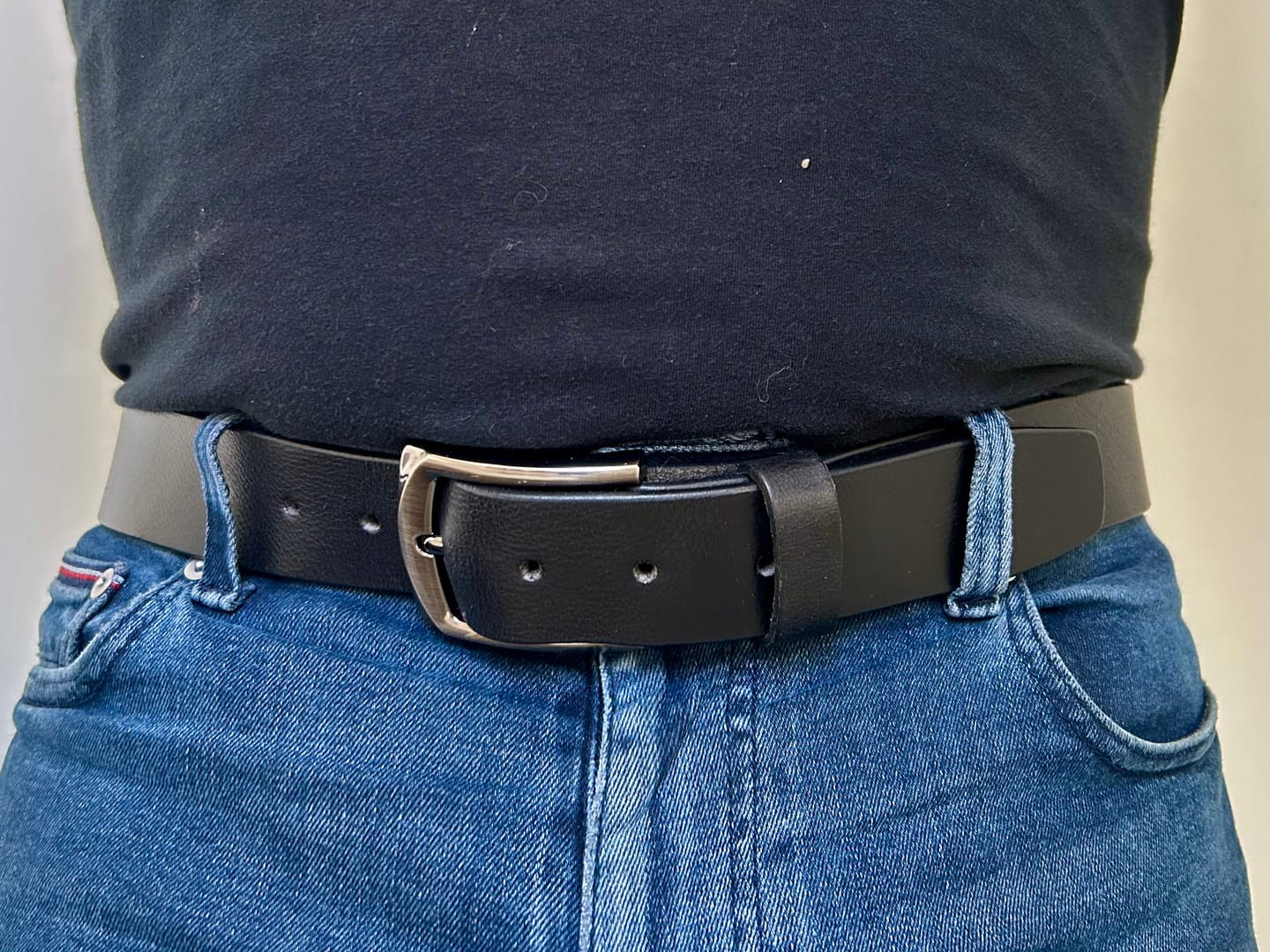 Customer photo review of The PPK Belt - Black Leather Belt With Black Gunmetal Buckle