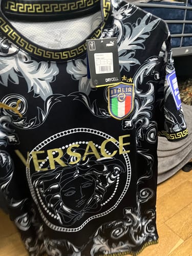 Customer photo review of Italy 23/24 Versace Black