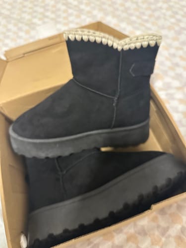 Customer photo review of Stivaletto Huggies black scamosciato
