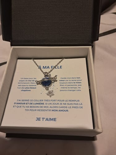 Customer photo review of Collier Amour Étoilé - À Ma Fille - Je t'aime, pour toujours...