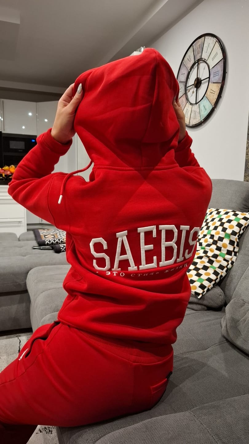 Customer photo review of Lifestyle Damen Jogginghose rot mit Stickerei by SAEBIS®