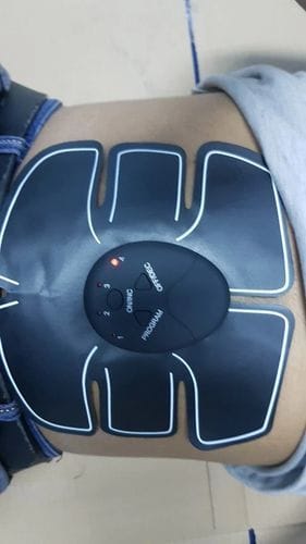Customer photo review of Elettrostimolatore muscolare e addominale