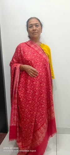 Customer photo review of Pashtush Women's Jamawar Shawl, Navy Blue