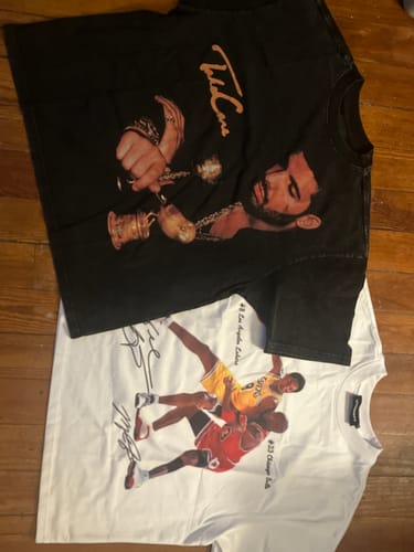 Customer photo review of 'G.O.A.T' GRAPHIC TEE
