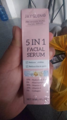 Customer photo review of JaySuing Mist: 5 In 1 Vitamin C Hyaluronic Acid Facial Serum for Skin Care