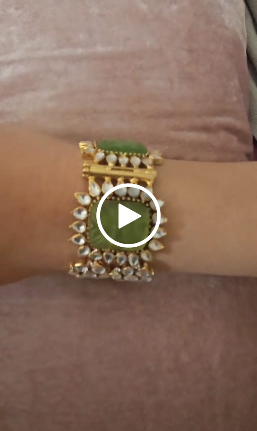 Customer video review of Nadia Bangle
