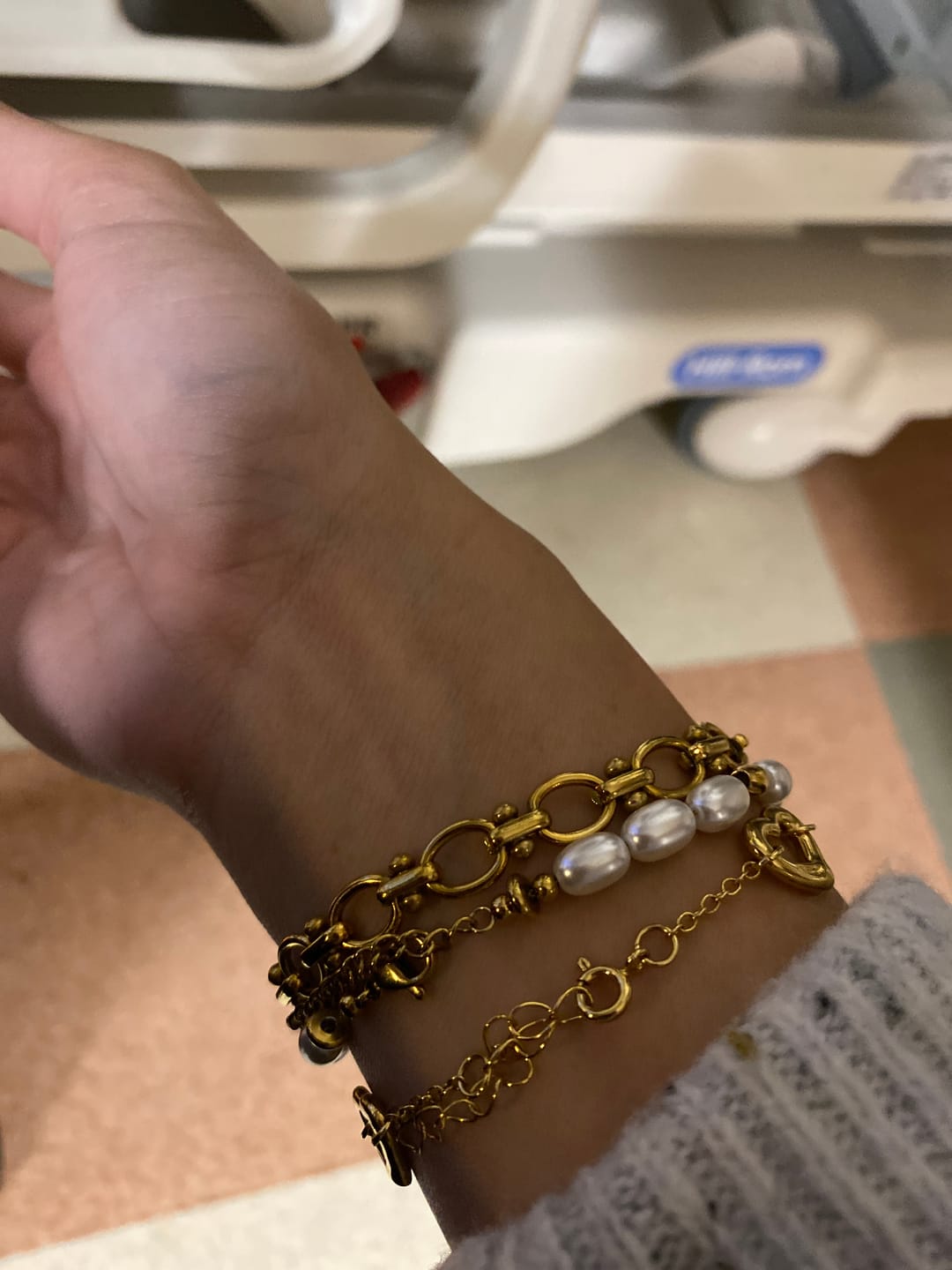 Customer photo review of Gold Link Chain Bracelet