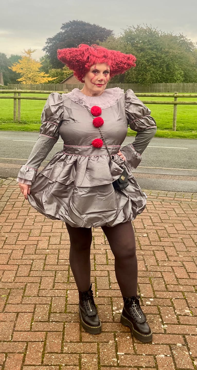 Customer photo review of IT Chapter 2, Womens Pennywise Costume