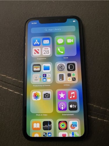 Customer photo review of Apple iPhone XR Refurbished SIM Free