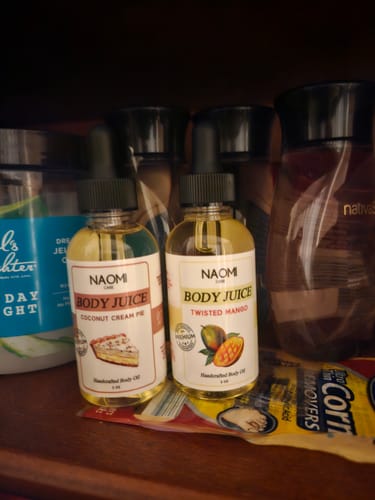 Customer photo review of BOGO Naomi Body Juice Oil