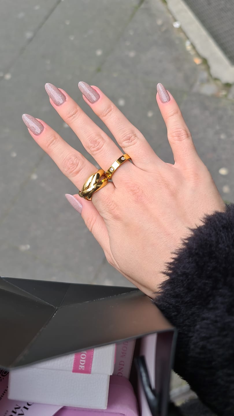 Customer photo review of Arianna Ring | 18K vergoldet