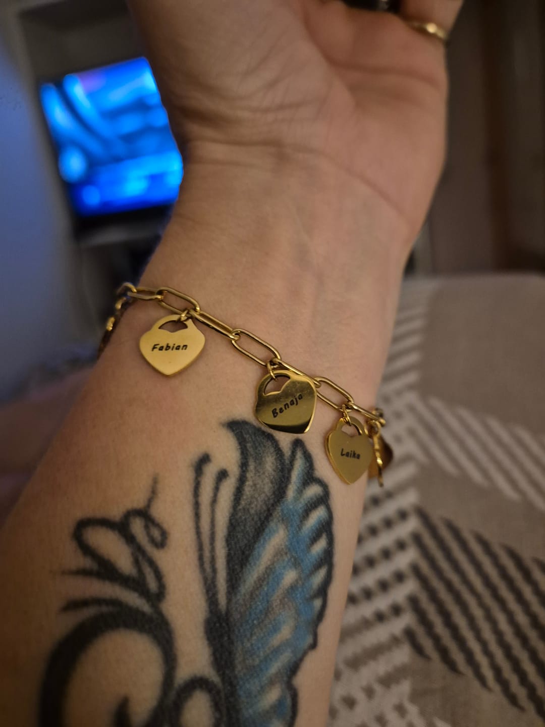 Customer photo review of Armband mit personalisierten Herzanhängern