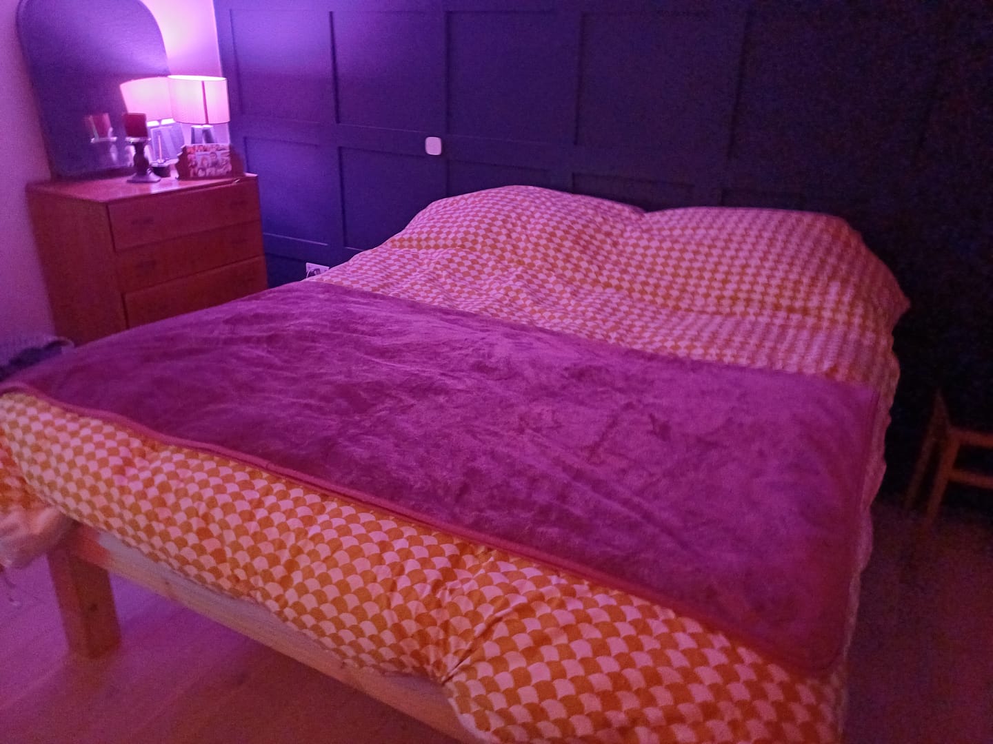 Customer photo review of Waterproof Splash Blanket™ - Mulberry The OG