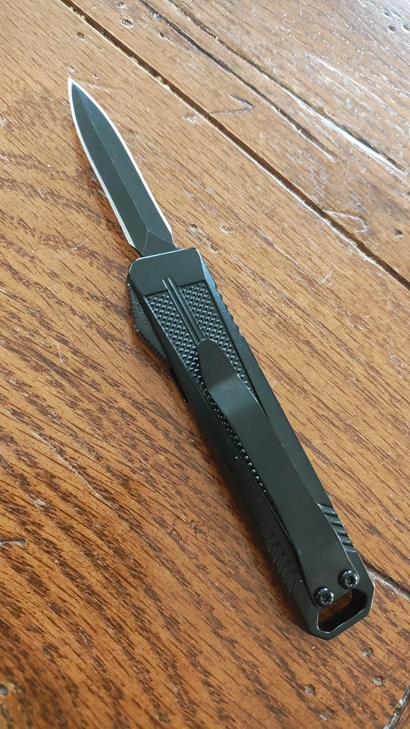 Customer photo review of VT Mini Stinger OTF Knife