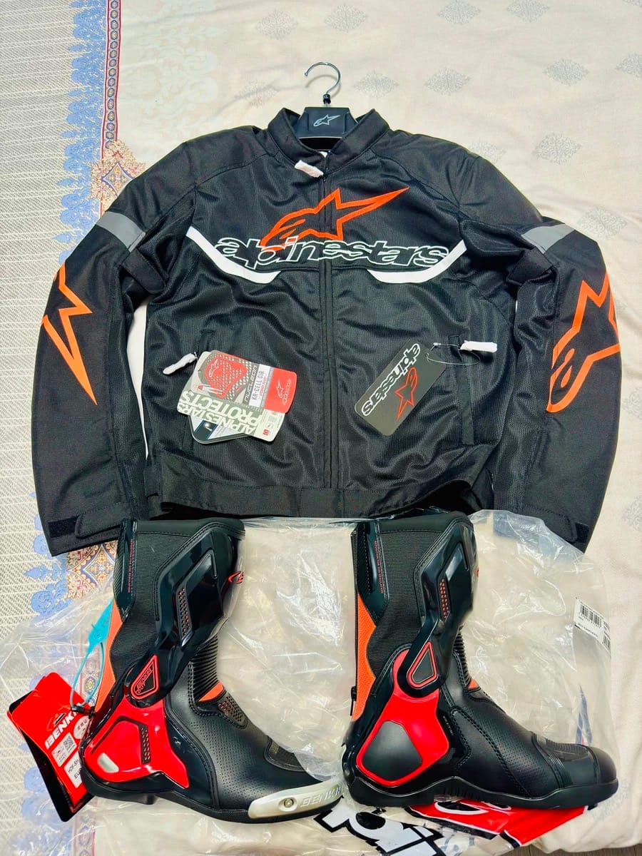 Customer photo review of Allgoal Motorcycle Riding Boots Black/Red