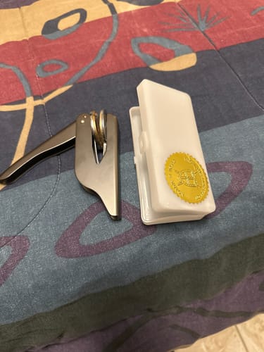 Customer photo review of 50 Golden Seal Sticker