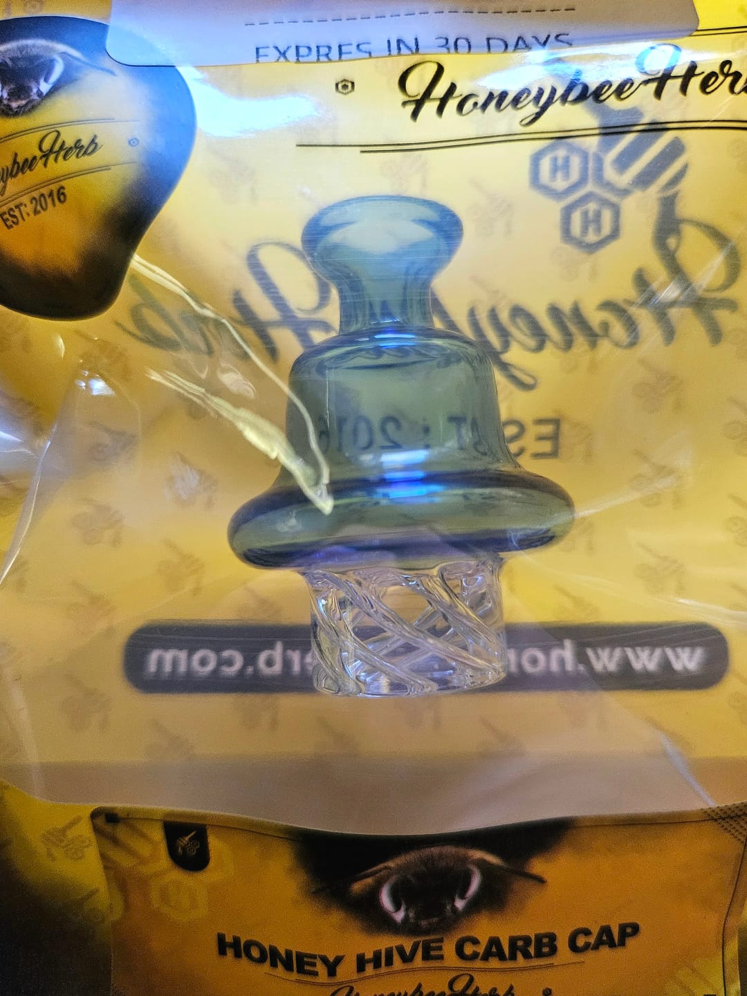 Customer photo review of HONEY HIVE CARB CAP