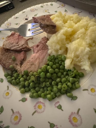 Customer photo review of Quarter Lamb Subscription Box - 9 lbs